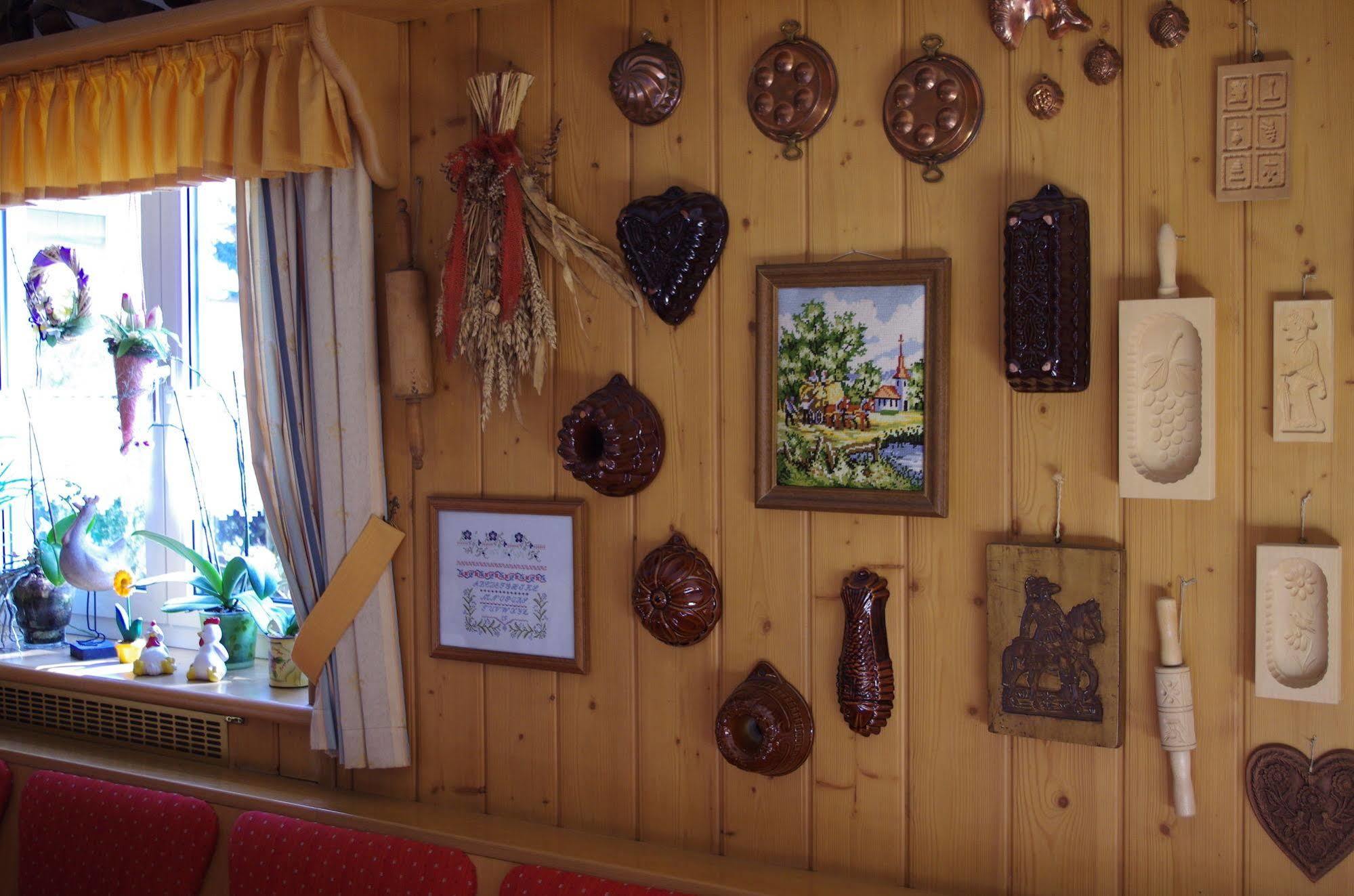 Gasthof Roseneck Wallenfels エクステリア 写真